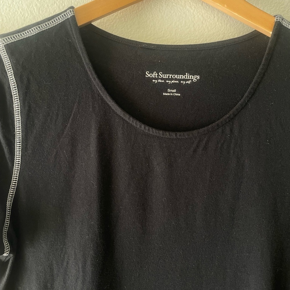 Soft Surroundings Black Short Sleeve Dress with White Reverse Seam Size Small - Picture 4 of 6